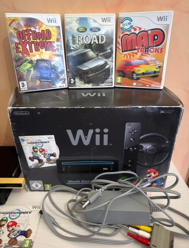 Nintendo console wii - nintendo, mario